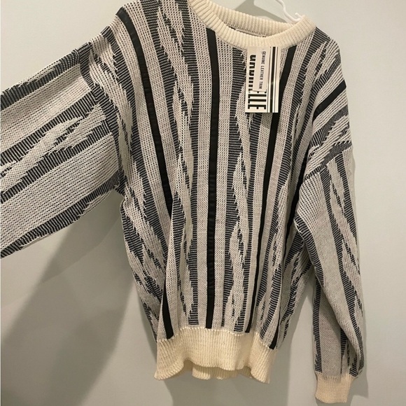 Gabrielle Knitted Crewneck Sweater with leather trim Size M - Picture 3 of 6